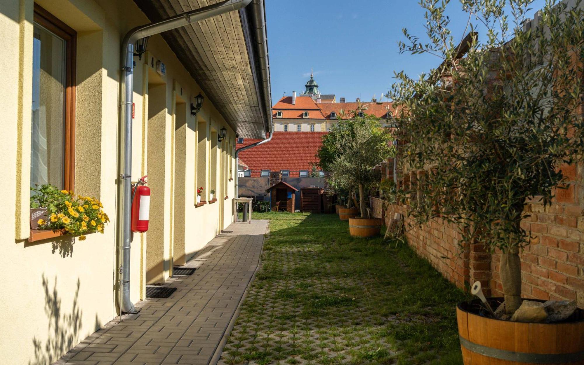 Penzion Alenka Valtice Εξωτερικό φωτογραφία